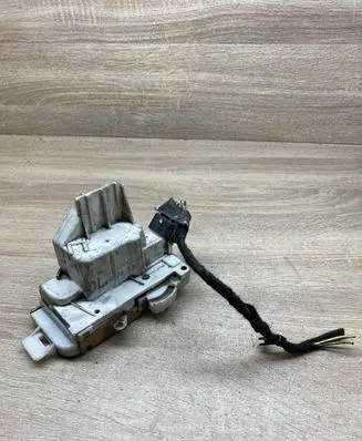 Front door lock