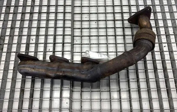 Mercedes-Benz E W212 Exhaust manifold A6421400661