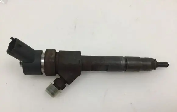 Nissan Primera Fuel injector 8200100272