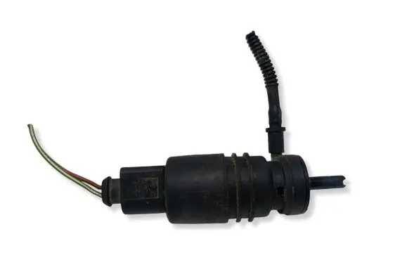 Volkswagen Bora Windscreen/windshield washer pump 