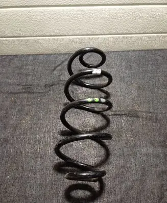 Porsche Macan (95B) Rear coil spring