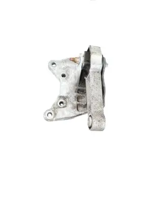 Engine mounting bracket