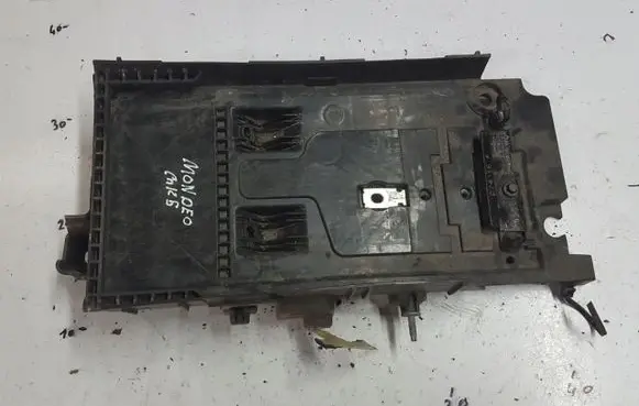 Ford Mondeo MK V Battery box tray 