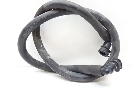 Volvo XC90 Headlight washer hose/pipe N67063