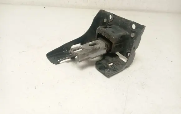 Citroen C3 Engine mount bracket 9807450680
