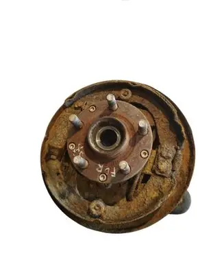 Subaru Forester SF Rear wheel hub