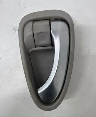 Toyota Avensis T270 Rear door interior handle 6920505051 76693A2
