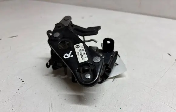 BMW 5 GT F07 Engine bonnet/hood lock/catch 7183762