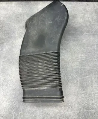 Audi A4 S4 B6 8E 8H Air intake duct part 8D0129617E
