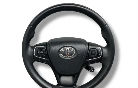 Toyota Avensis T270 Steering wheel