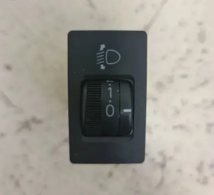 Toyota RAV 4 (XA20) Light switch