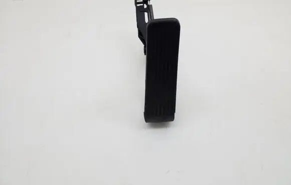 Mercedes-Benz S W140 Accelerator throttle pedal A1403011520