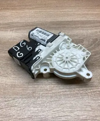 Volkswagen Golf VI Rear door window regulator motor 5K0959704C 5K0959795