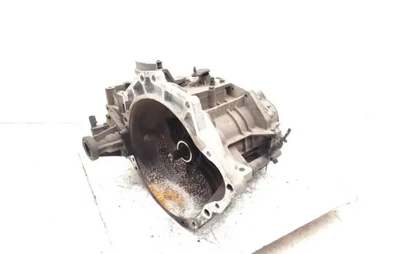 Chrysler Voyager Manual 5 speed gearbox P04641928AI