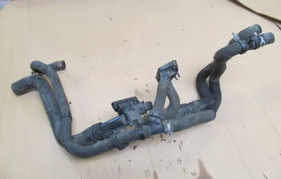 Thermostat/thermostat housing