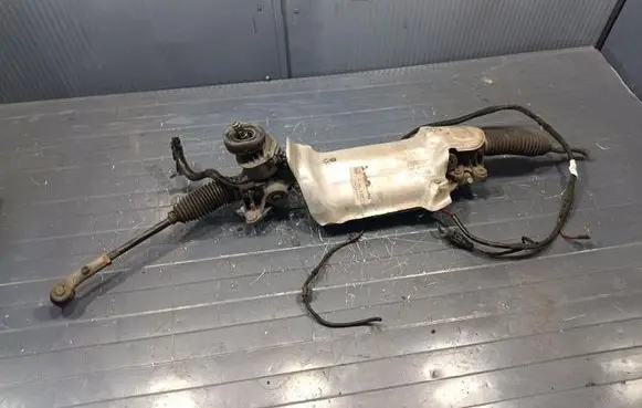 Volkswagen Cross Touran I Steering rack
