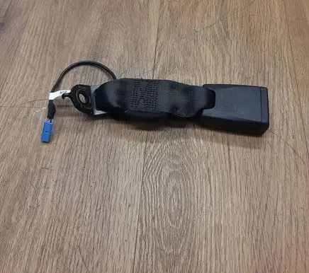 Porsche Macan (95B) Middle seatbelt buckle (rear) 95B857740A