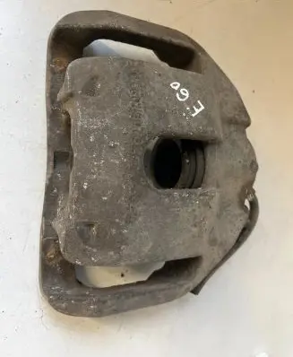 BMW 5 E60 E61 Front brake caliper 6030324