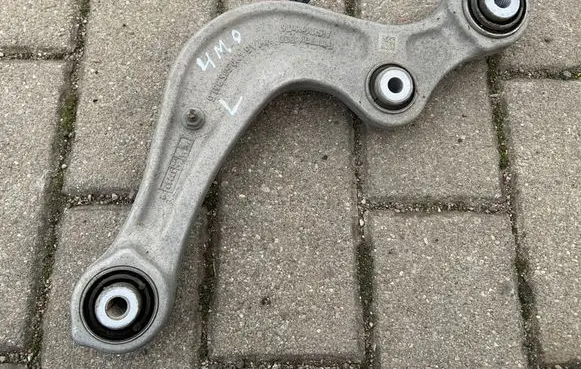 Audi Q7 4M Rear control arm 4M0505323G 4M0505361G