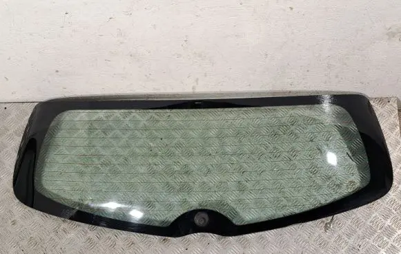 Toyota Corolla Verso AR10 Rear windscreen/windshield window 681050F030