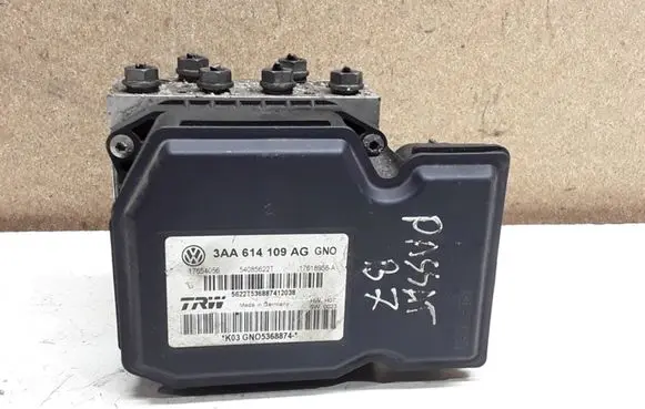 Volkswagen PASSAT B7 ABS Pump 3AA614109AG