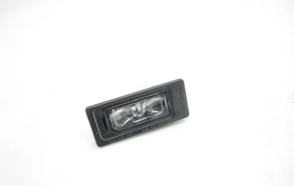 Volkswagen PASSAT B8 Number plate light 5NA943021