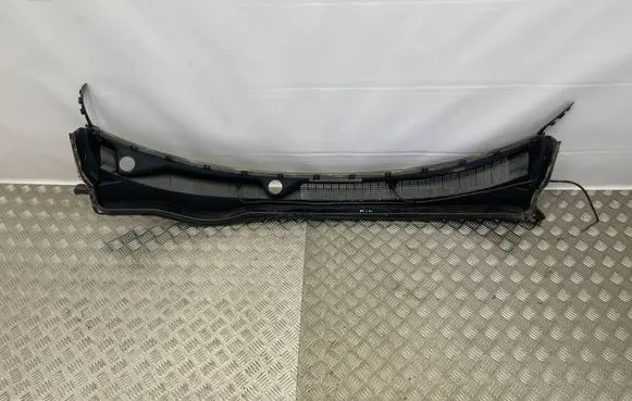 Wiper trim