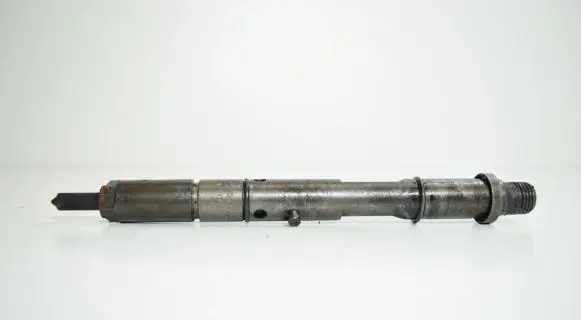 Audi A4 S4 B5 8D Fuel injector 059130201A