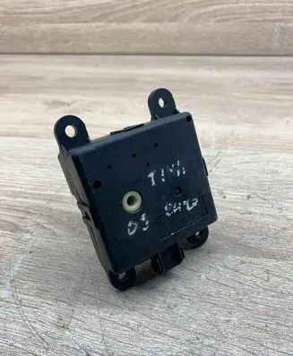 Nissan Almera Tino Air flap motor/actuator 3C27030840