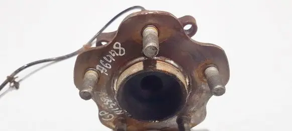 Nissan Qashqai Rear wheel hub