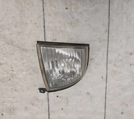 Mazda B2500 Front indicator light 21016299