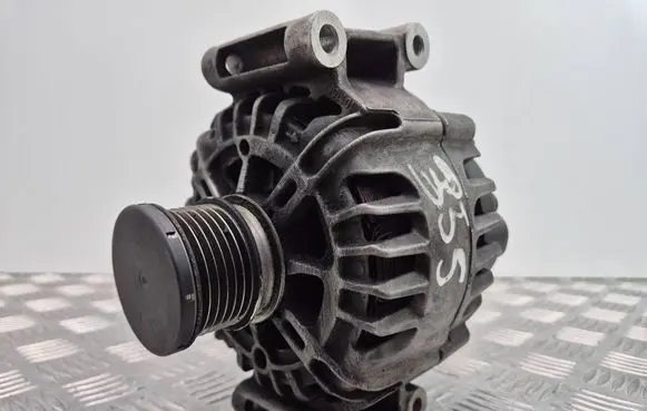Mercedes-Benz E W212 Generator/alternator A0009063000 2608896B 211021057