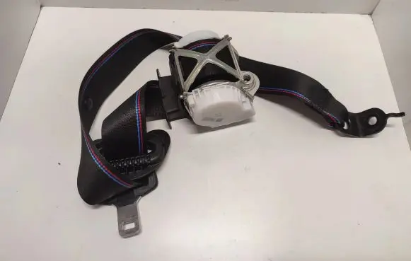 BMW M4 F82 F83 Front seatbelt 72118058480