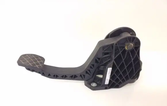 Volkswagen Golf Plus Accelerator throttle pedal 1K1721059BJ