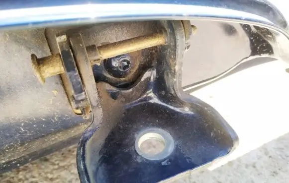 Citroen C3 Rear door lower hinge