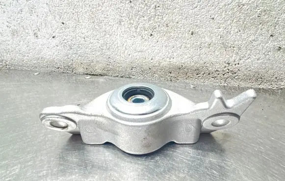 Opel Insignia A Front shock absorber mounting bracket 109328 0436784 B4471030