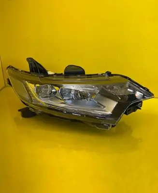 Mitsubishi Outlander Headlight/headlamp 8301C8-64