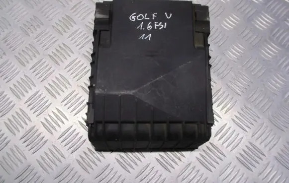 Volkswagen Golf V Fuse box set