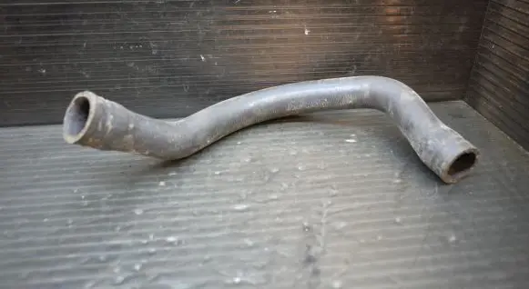 Audi A3 S3 8P Engine coolant pipe/hose