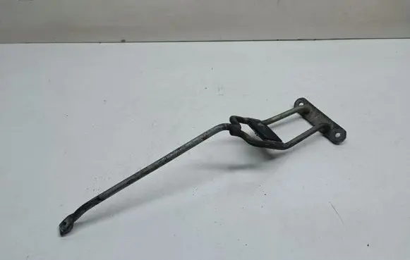 BMW 3 E90 E91 Radiator support slam panel bracket 