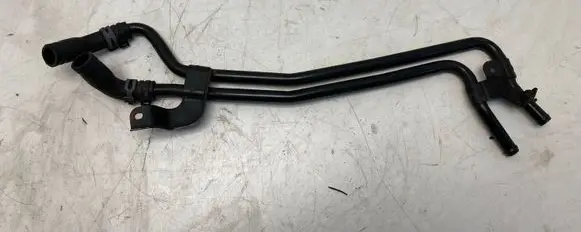 Audi Q7 4M Engine coolant pipe/hose 06E121083G
