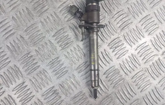 Volvo S60 Fuel injector 0445110078