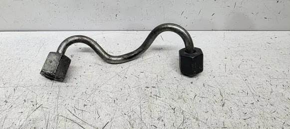 Fuel injector supply line/pipe