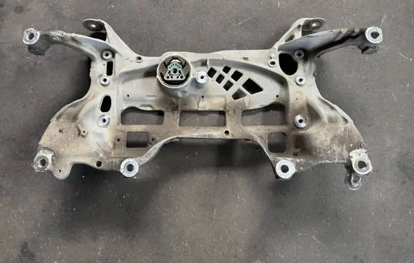 Volkswagen Multivan T7 Front subframe 7T0199313C