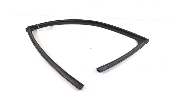 Mitsubishi Eclipse Cross Other front door trim element 5705B137
