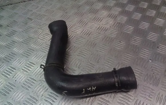 Audi A4 S4 B5 8D Air intake hose/pipe