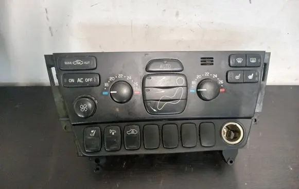 Volvo S60 Climate control unit 30782694 SN1780257 08W23E02