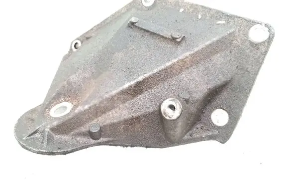 BMW 5 E60 E61 Engine mounting bracket 6761111 22116761111