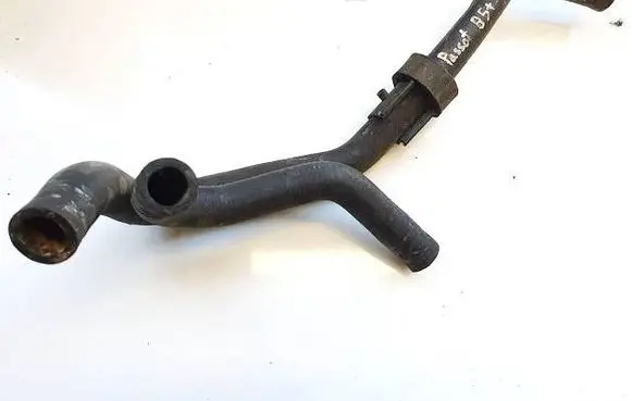 Volkswagen PASSAT B5.5 Engine coolant pipe/hose 4B0711025E
