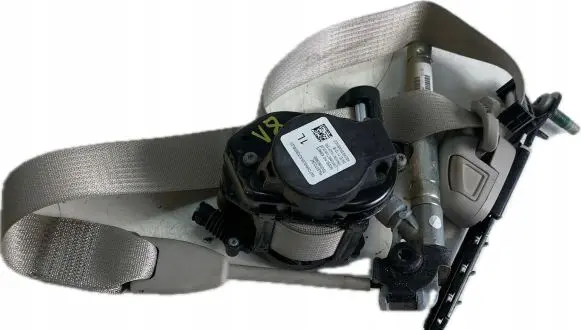 Chrysler Pacifica Front seatbelt 5LA371D2AE